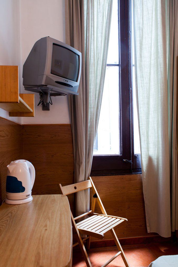 Estudios Pelayo Guest House Barcelona Exterior photo