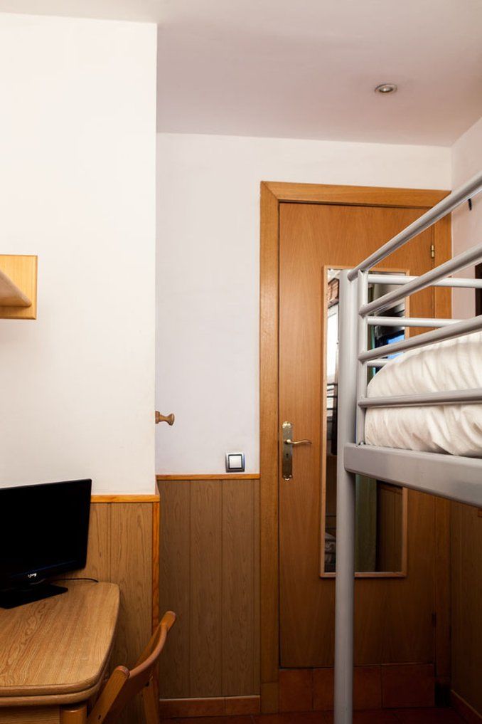 Estudios Pelayo Guest House Barcelona Exterior photo